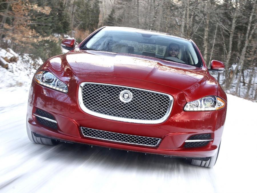  Jaguar XJ AWD 2012 года  (US) (фото 15 из 16)